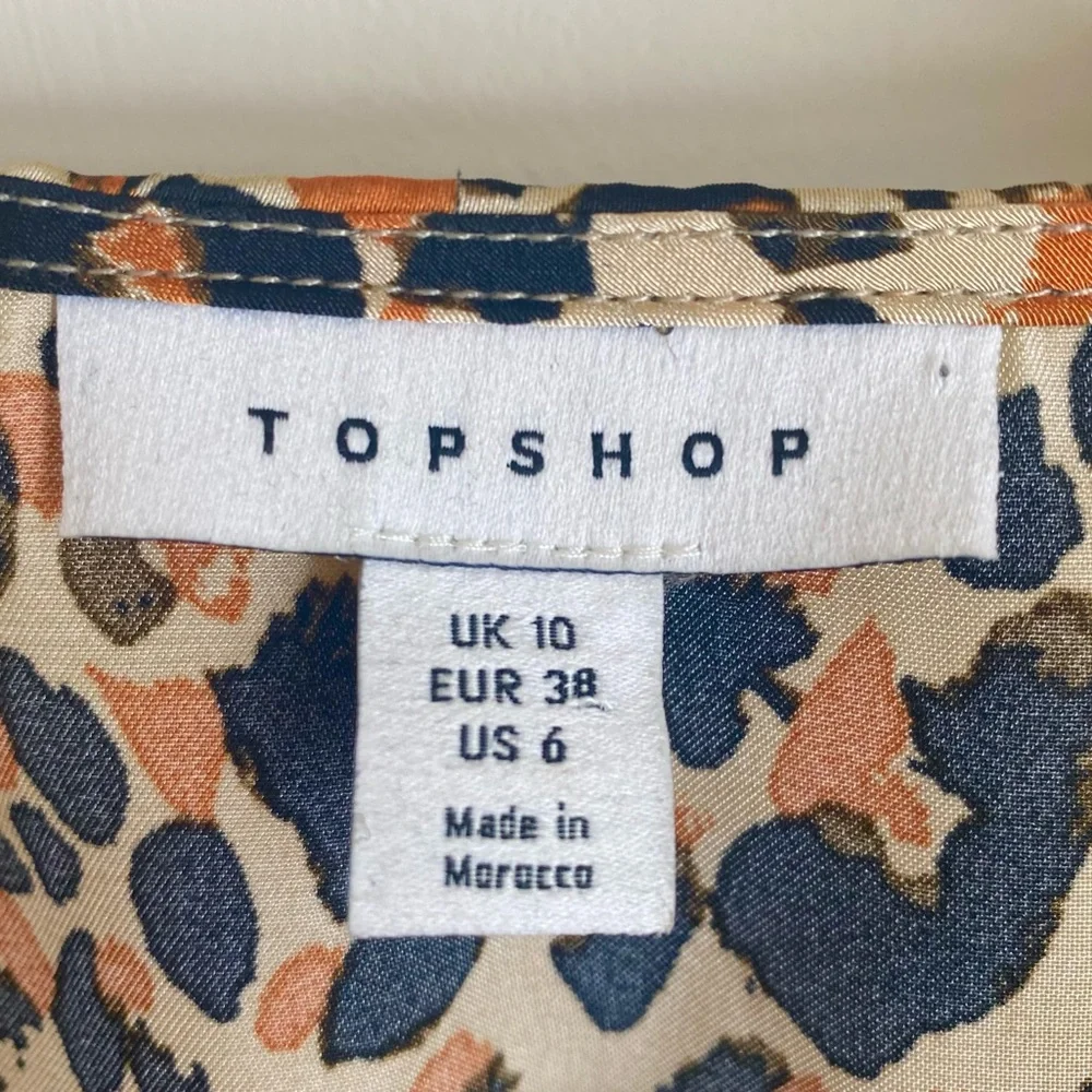Women’s Topshop Leopard Print Blouse - Picture 3 of 3